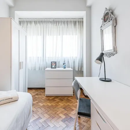 Guestready - Spacious In City Centre Appartement Oporto
