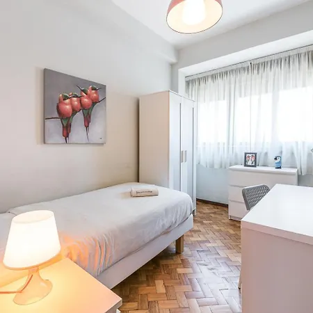 Guestready - Spacious In City Centre * Oporto